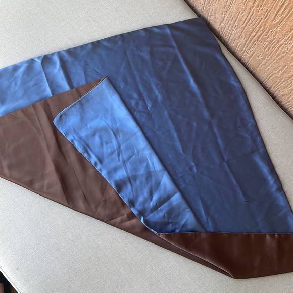 Swimsuits for all reversible multi-way satin scarf - Picture 6 of 8